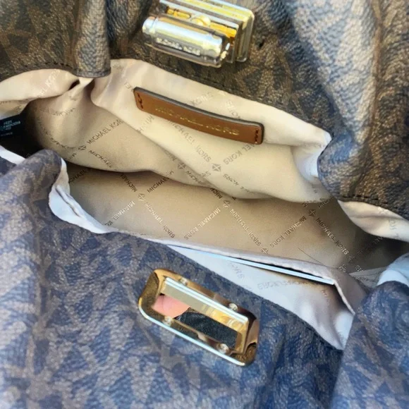 NWT Michael Kors Large Clutch Shoulde Chain Crossbody Bag MK Brown❤️Gaby’sBags - Picture 4 of 4